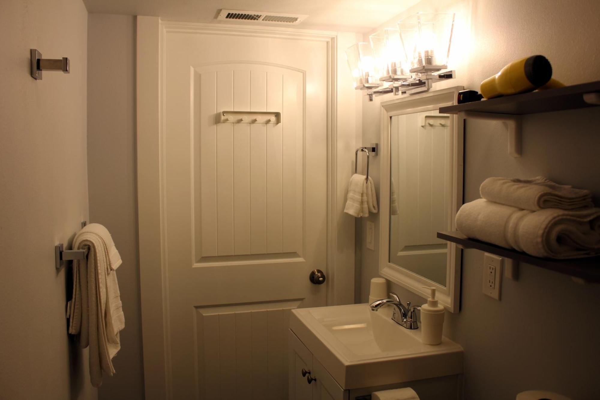 Rainier Guesthouse Сиэтл Экстерьер фото